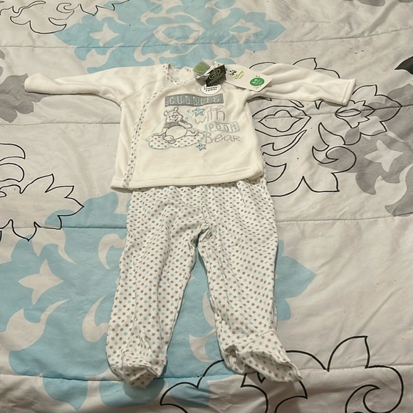 🍋 NWT Disney baby two piece set size 6 to 9 months - Picture 1 of 5